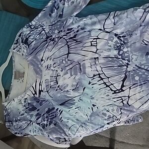 Chico's Women's Top Sz 2 Butterfly Wing Purple Blue Vee Neck Tee Short Sleeves